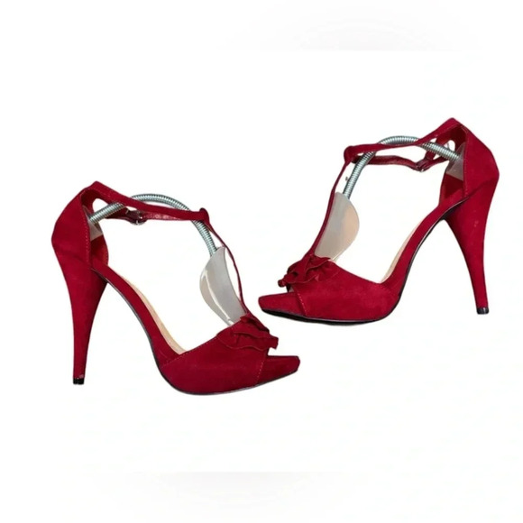 Quiped Red Velvet Ruffled Slingback  Stiletto Heels Size 7.5 - Picture 4 of 7